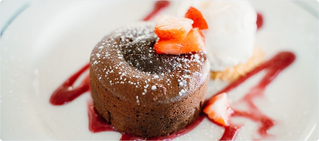 Hula Girl Gala Dinner Celebration